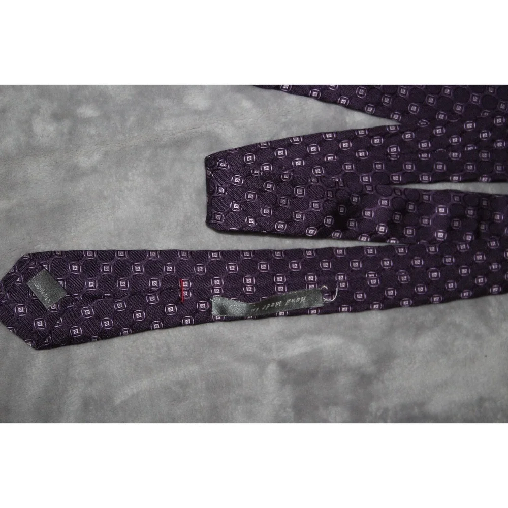 Daniel Cremieux Tie Handmade USA Purple Silk Business Necktie
